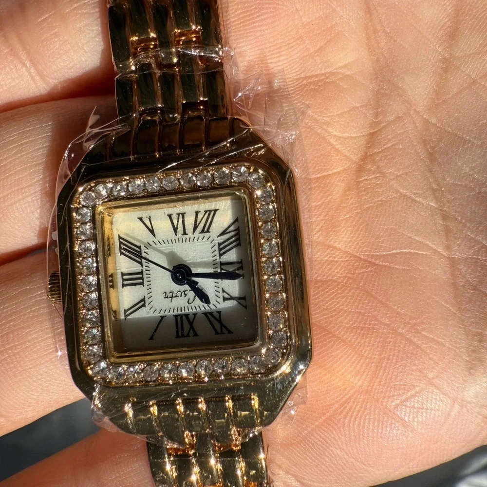 Panthere Classic Gold Crystal Stainless Steel Gold Watch